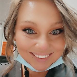 Meet your Posher, Brittani